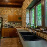 Διαμέρισμα πέτρινη εξοχική κατοικία, λάρισα Falanna
