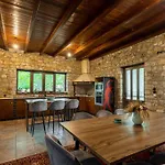 Διαμέρισμα πέτρινη εξοχική κατοικία, λάρισα