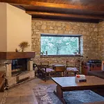 Διαμέρισμα πέτρινη εξοχική κατοικία, λάρισα